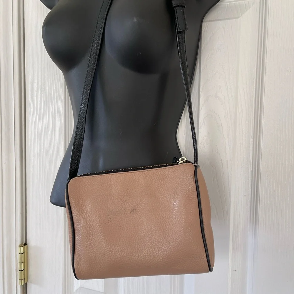 Kate Spade Mini Cayli Jackson Street Crossbody, Good used condition!